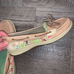 Brand new sperrys